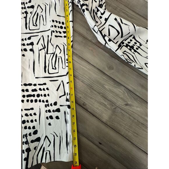 NWT Joseph Ribkoff Vanilla Black Abstract Art to Wear Print Crop Pants Style 221 - Picture 12 of 13